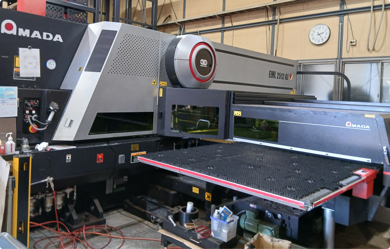 ファイバーレーザー複合機