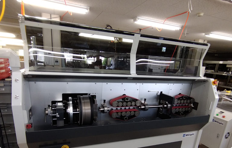 全自動カット＆ストリップ