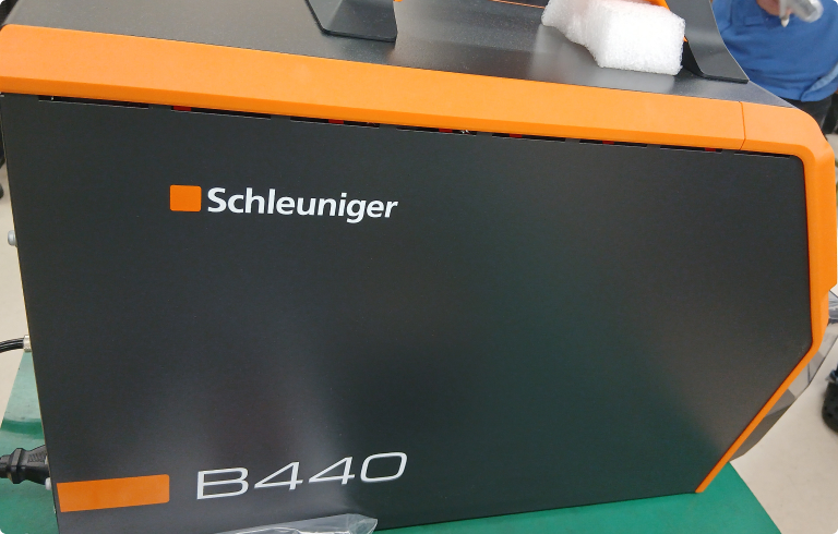 電動ワイヤーストリッパー